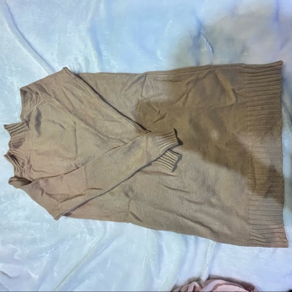 MOCK NECK KHAKI SWEATER DRESS - Picture 2 of 5